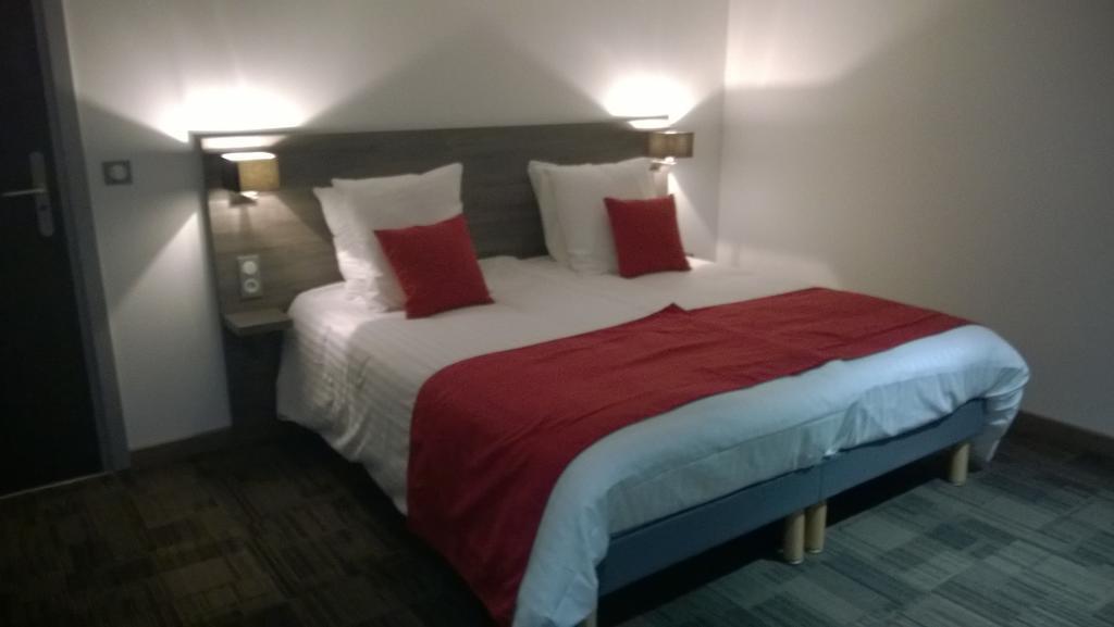Hotel Cour Du Tonnelier Bouxwiller  Zimmer foto